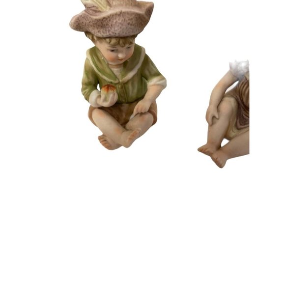 Vintage Pair Bisque Piano Babies Boy Girl Wearing Hats Figurines 4 1/2" x 2" - Picture 16 of 16